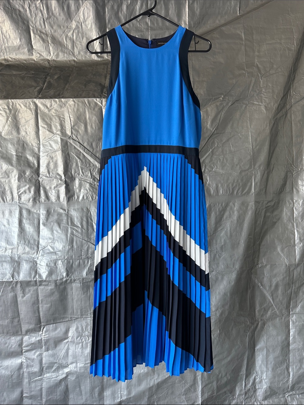 Banana Republic  Chevron Midi Dress - Sleeveless